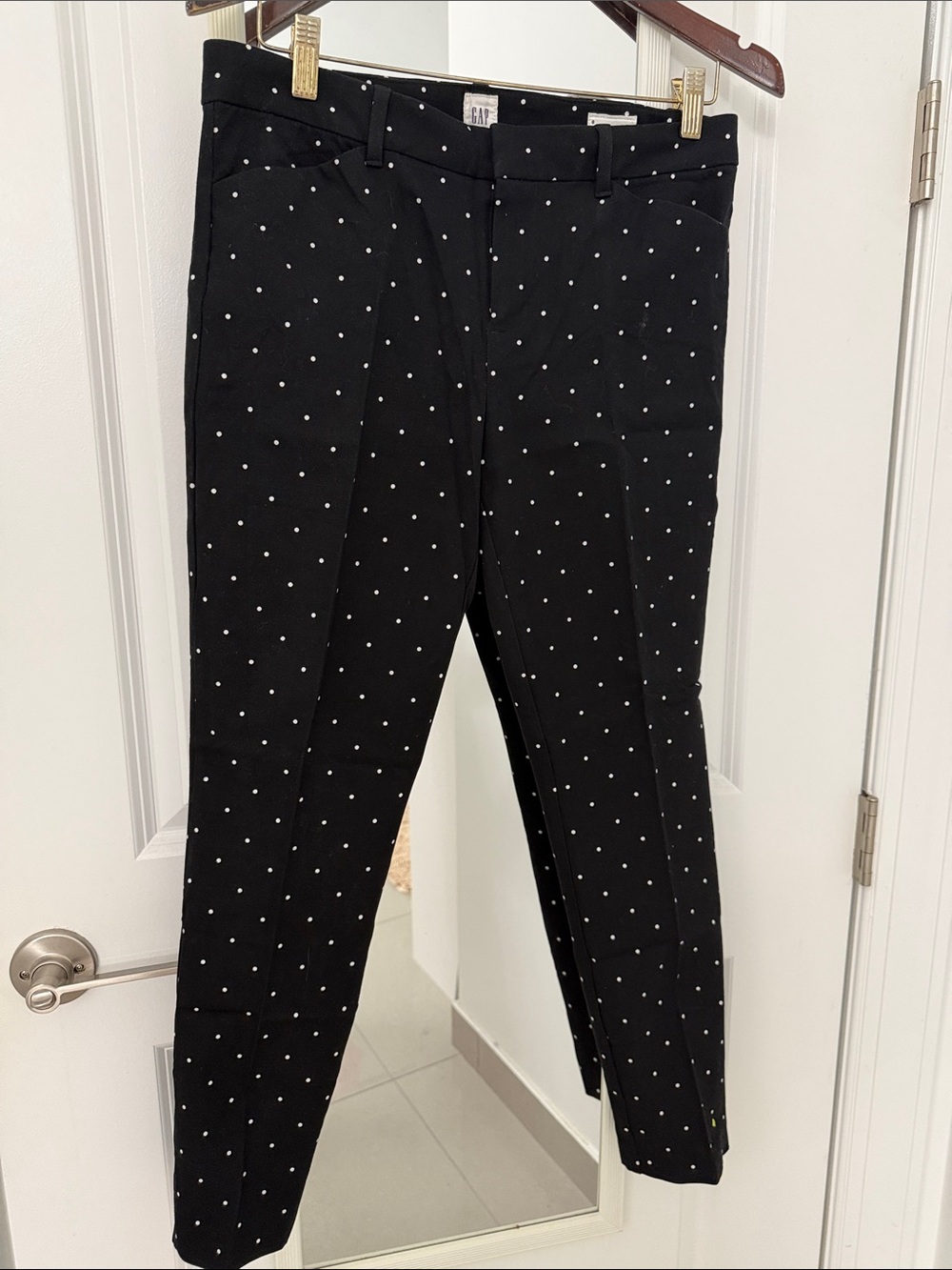 GAP Black Cropped Polka Dot Ankle Pants